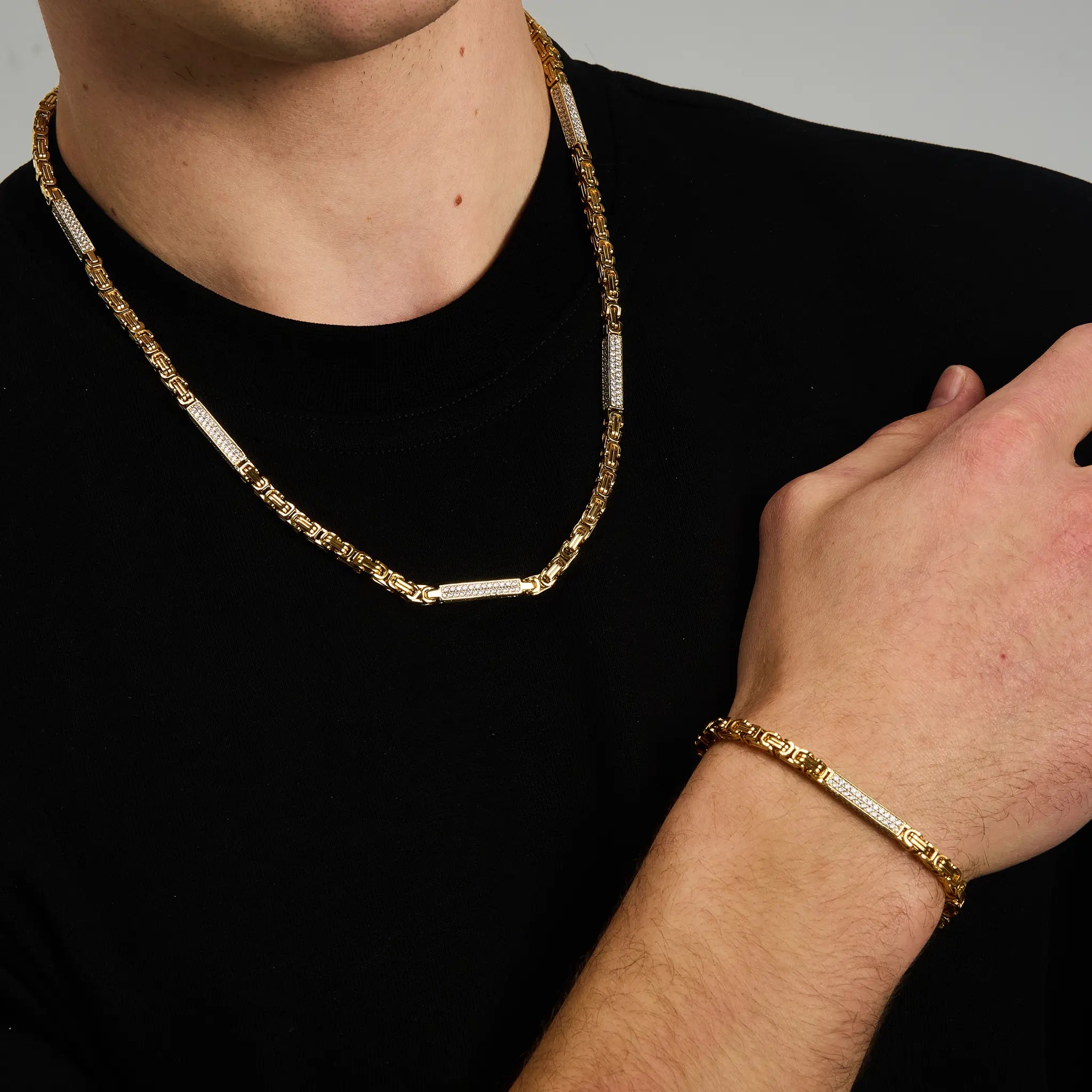 Byzantine Iced Chain 4mm Gold