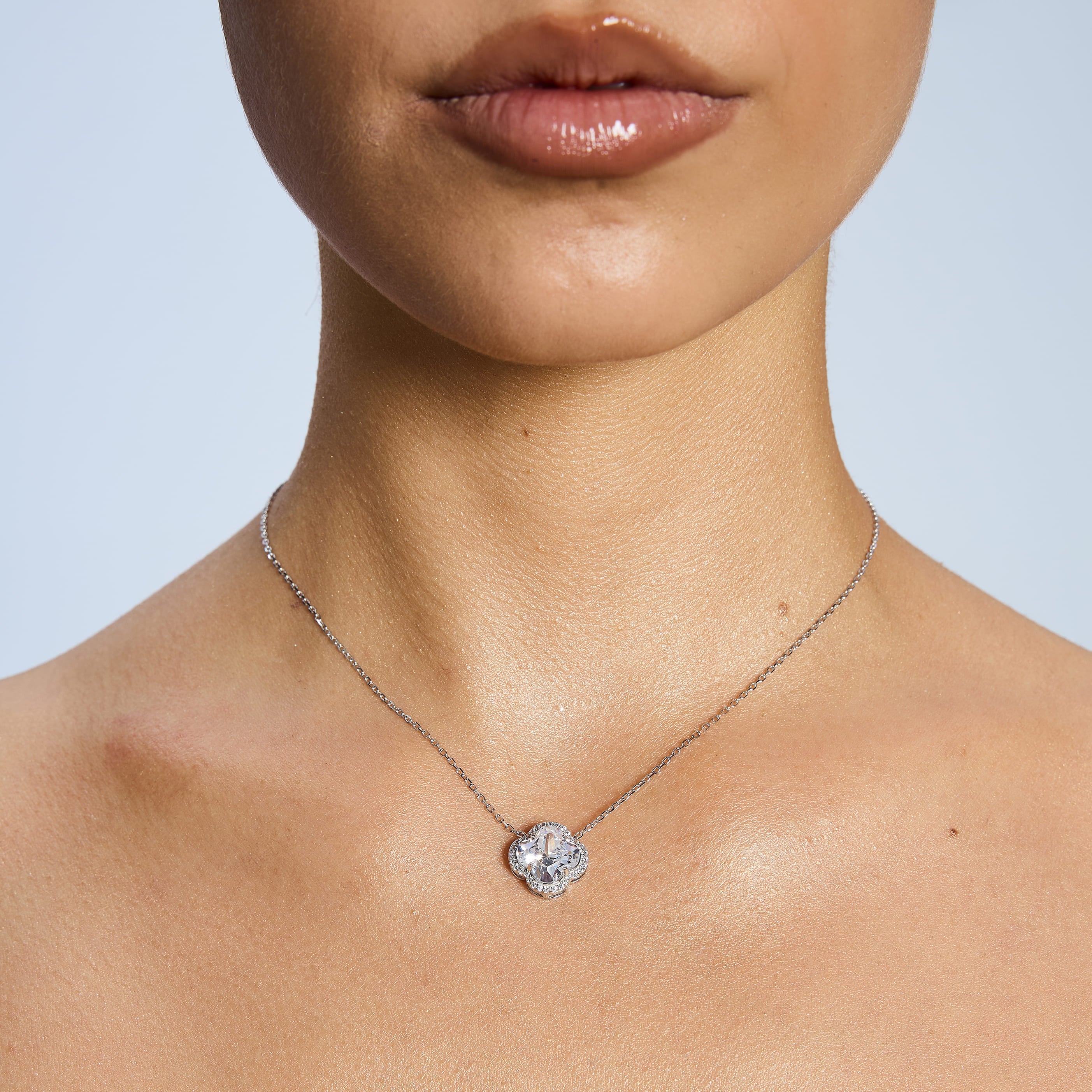 Diamond Leaf Clover White S925 necklace