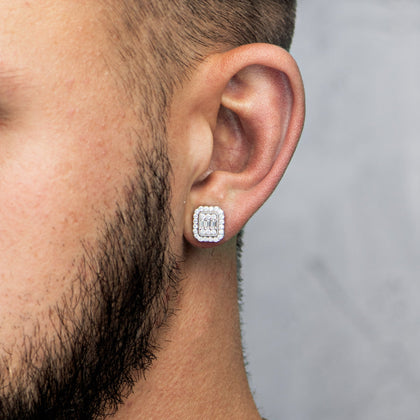 Boucles d'oreilles baguettes à clous en or blanc et diamants