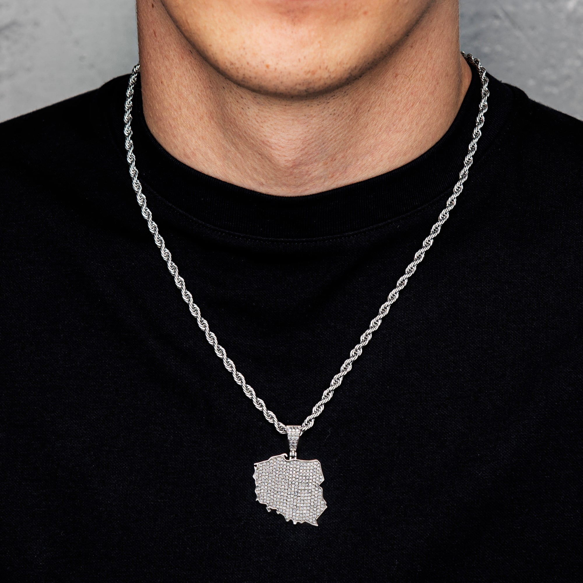 Poland Map Pendant White Gold