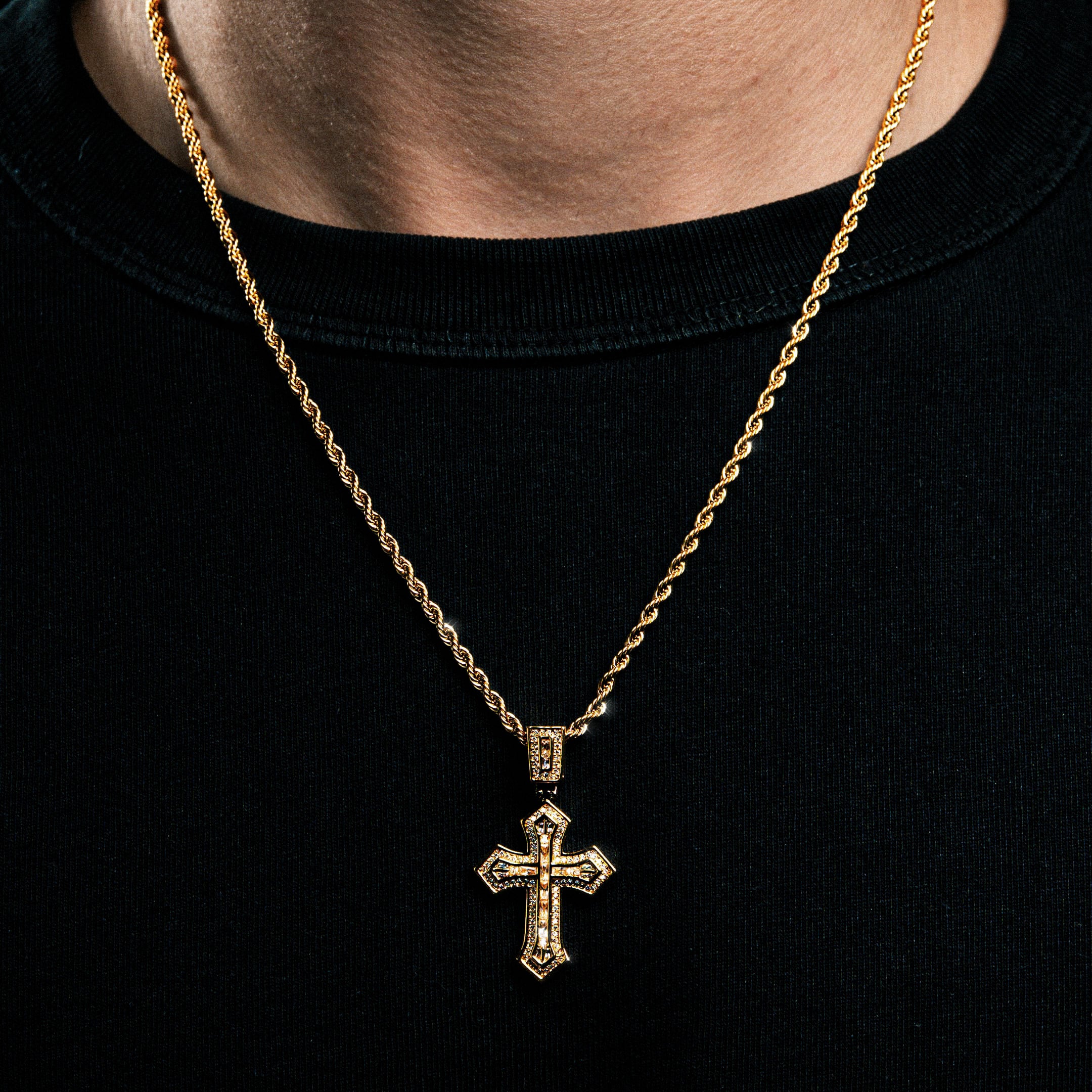 Micro 2Pac Pendant Gold